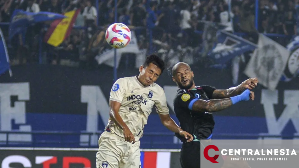 Persib Bandung Rebut Puncak Klasemen Liga 1 Indonesia, Persis Solo Terpuruk